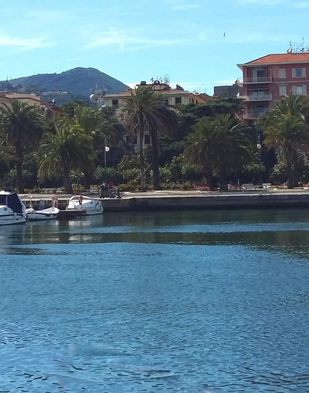 Downtown Srl - Waterfront Cinque Terre Apartment La Spezia Bagian luar foto